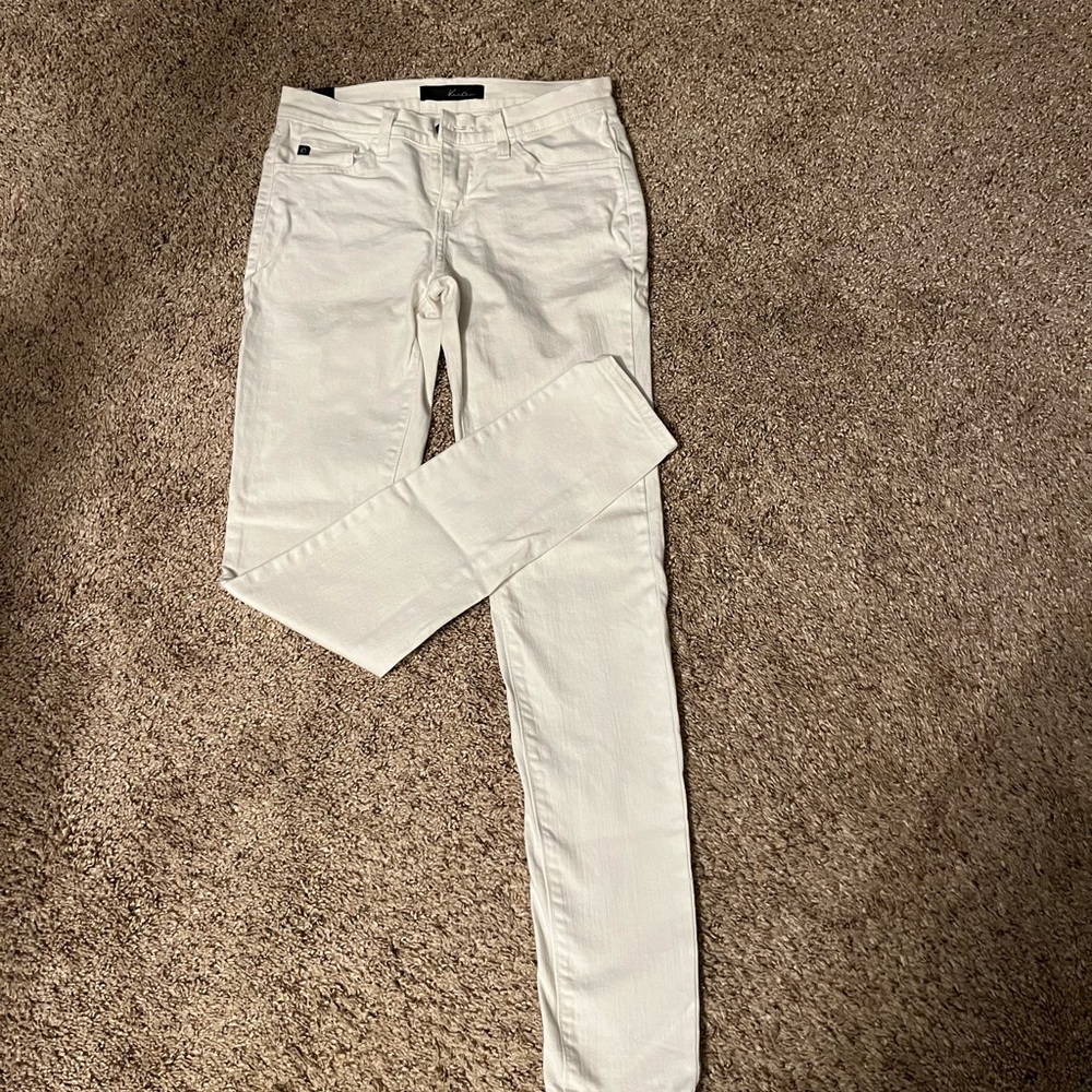 KanCan Women's Crisp White Skinny Jeans
